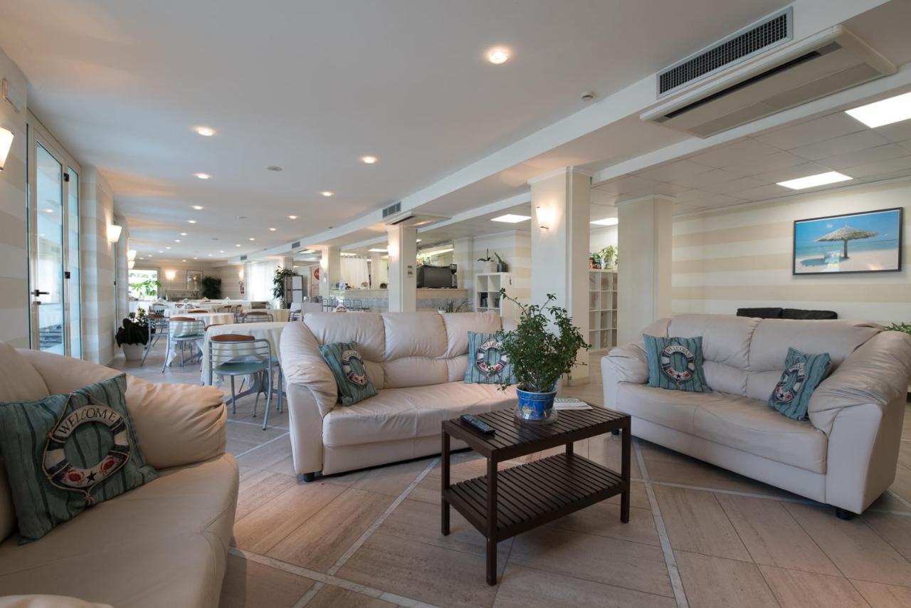 Onda Marina Residence Rta Marina di Pietrasanta Extérieur photo